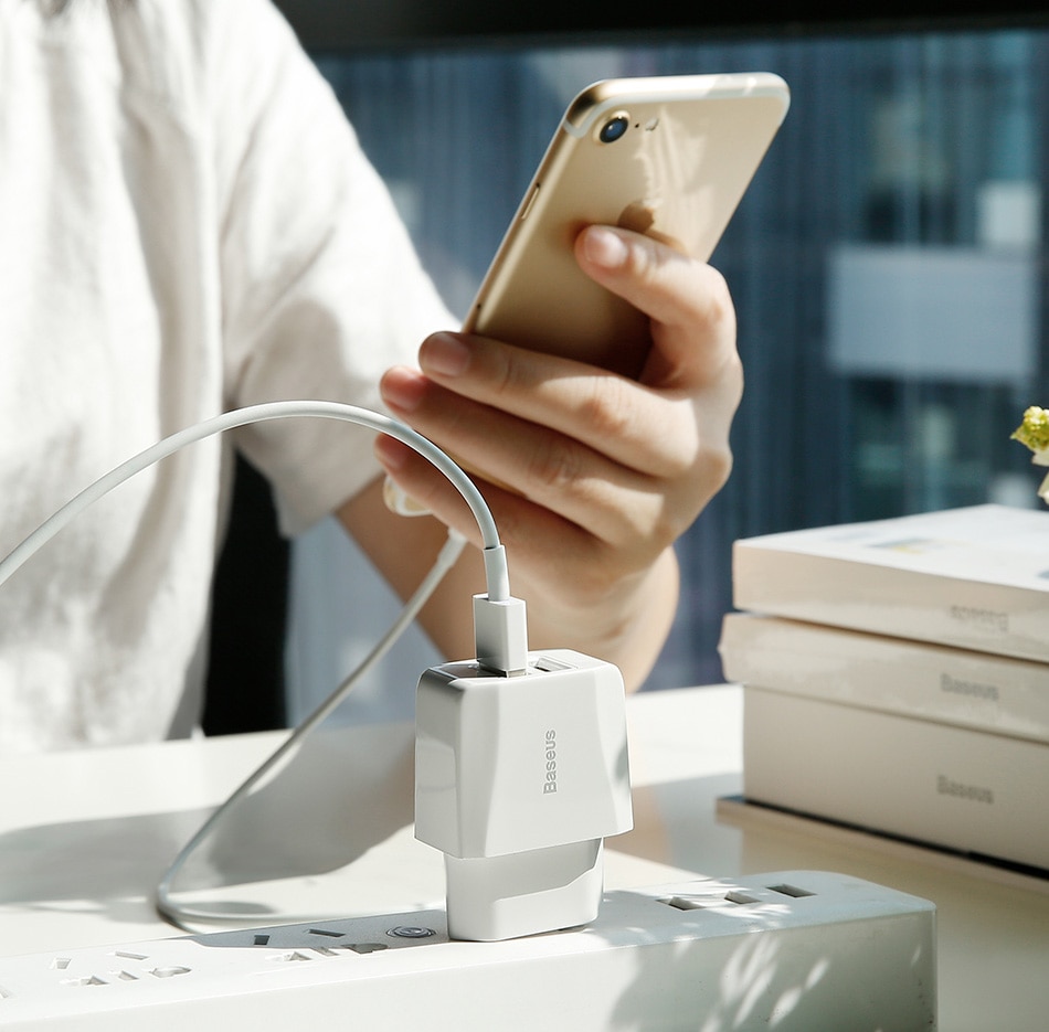 White Plug with Two USB Ports